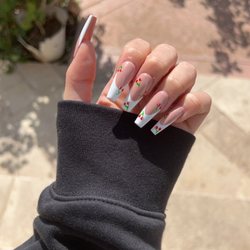 Thee Nail Place