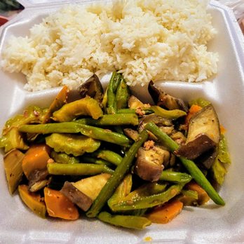 Kuya's Food Express - Pinakbet - no meat compared to old chef's style - look to my old photo for comparison - Filipino Near Me - Duluth, Georgia