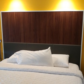 Tru by Hilton Cheyenne - King bed at Tru by Hilton in Cheyenne WY - Hotels Near Me - Cheyenne, Wyoming Tru by Hilton Cheyenne - King bed at Tru by Hilton in Cheyenne WY - Hotels Near Me - Cheyenne, Wyoming