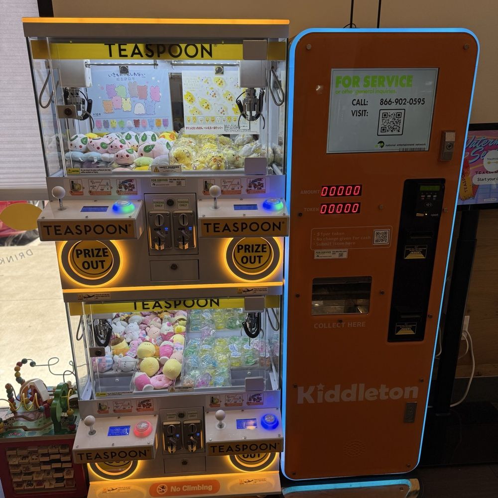 Teaspoon - Newark - Claw machine with cute prizes - Bubble Tea Near Me - Newark, California