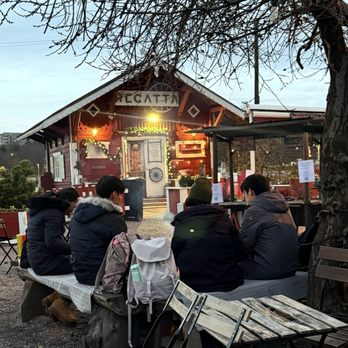 Regatta - Coffee & Tea Near Me - Helsinki, 18 Regatta - Coffee & Tea Near Me - Helsinki, 18