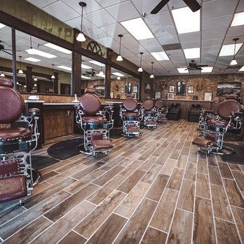 Clippers Barber Shop - Barbers Near Me - Alamo Heights, Texas