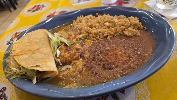 Reuben's Mexican Food by null