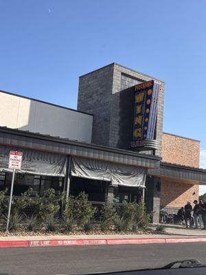 Pluckers Wing Bar by null