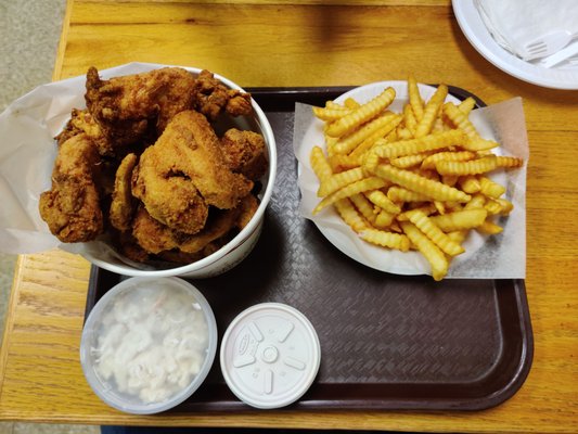 Chicken Kitchen 46 Photos 53 Reviews Chicken Wings 420 Shrewsbury Plz Shrewsbury Nj United States Restaurant Reviews Phone Number Menu Yelp