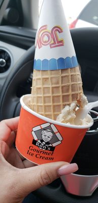 Ron's Gourmet Ice Cream and Twentieth Century Bowling Alley by null