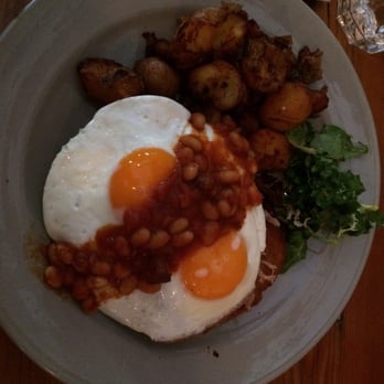 Catch 122 - The Dirty Breakfast - Breakfast & Brunch Near Me - North Vancouver, British Columbia