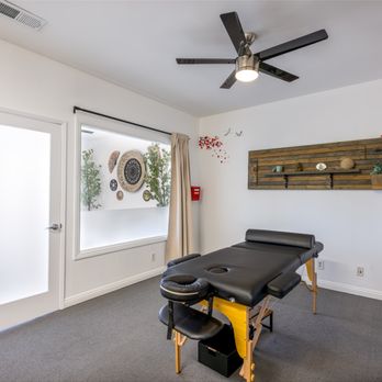 Natural & Nourish - Treatment room - Nutritionists Near Me Natural & Nourish - Treatment room - Nutritionists Near Me