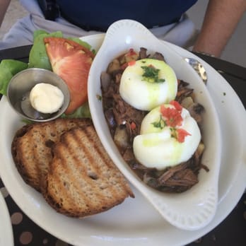 Urth Caffé-Pasadena - Beef hash - Cafes Near Me - Pasadena, California
