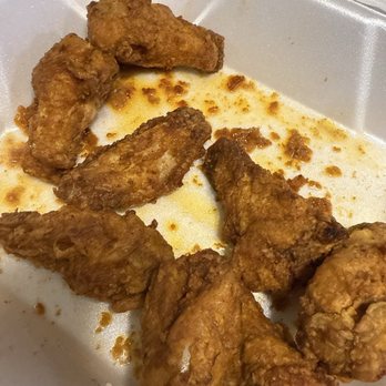 Hooters - Got wings after I reheated in the oven. - American Near Me - Clearwater, Florida