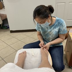 Tonix Nails & Spa