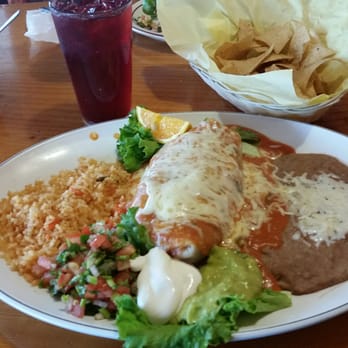 La Parrilla Guacamole Grill - Mexican Near Me - Stanton, California