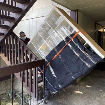 Citadel Moving - You can trust Our teams! 
They   are hard working guys with best attitude ! - Movers Near Me - Los Angeles, California