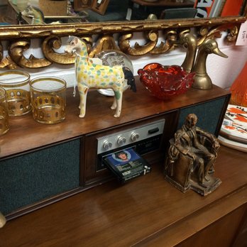 Encore Antiques - Antiques Near Me - New Braunfels, Texas Encore Antiques - Antiques Near Me - New Braunfels, Texas
