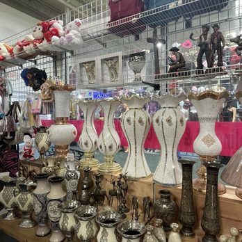 Harwin Outlet Mall - Shopping Centers Near Me - Houston, Texas