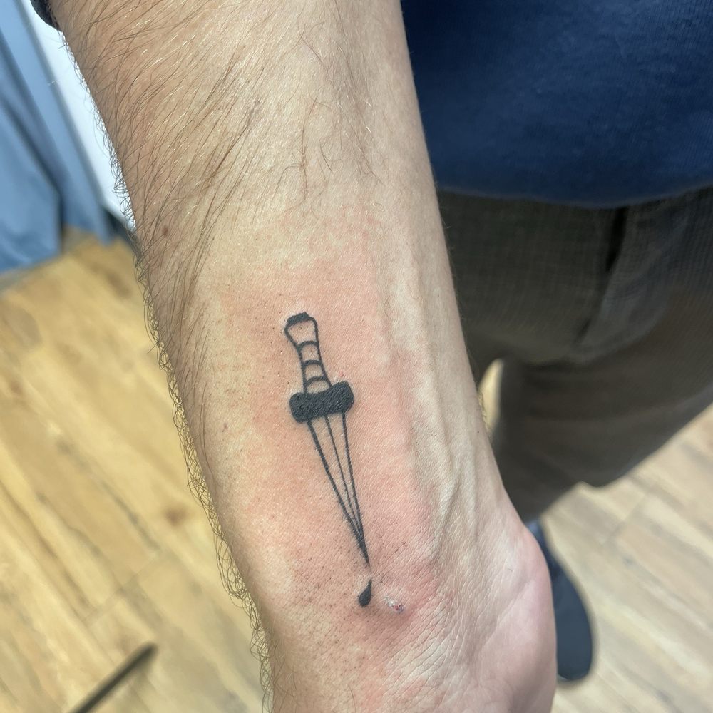 Great line work by Miranda! Great line work by Miranda!