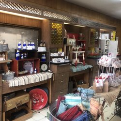 Red Apron Vintage - Goats milk lotions, soaps, soy candles, rag rugs and vintage finds!