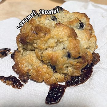 Levain Bakery - Bakeries Near Me - Chicago, Illinois