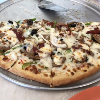 Amina Pizzeria - Pizza Near Me - Honolulu, Hawaii