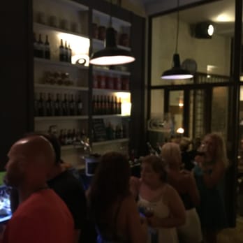 Quina Creu - The busy bar. - Diners Near Me - Palma de Mallorca, PM Quina Creu - The busy bar. - Diners Near Me - Palma de Mallorca, PM