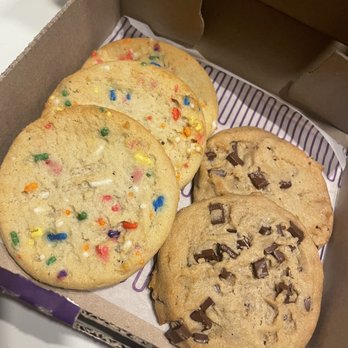 Insomnia Cookies - Desserts Near Me - Lakewood, Ohio Insomnia Cookies - Desserts Near Me - Lakewood, Ohio