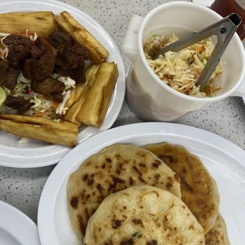 El Pulgarcito - Pupusas and yuca with chicharron - Salvadoran Near Me - Orange, California El Pulgarcito - Pupusas and yuca with chicharron - Salvadoran Near Me - Orange, California