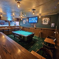 Rennie's Landing - Inside