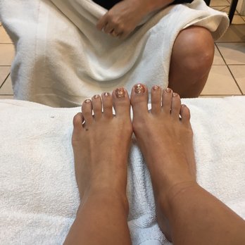 S&Co LUXURY - Gorgeous glitzy pedicure on a mocha polish. - Nail Salons Near Me - Coeur d'Alene, Idaho S&Co LUXURY - Gorgeous glitzy pedicure on a mocha polish. - Nail Salons Near Me - Coeur d'Alene, Idaho