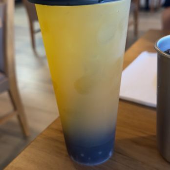 Zen Dumpling - Mango green tea with boba - Soup Near Me - Orlando, Florida Zen Dumpling - Mango green tea with boba - Soup Near Me - Orlando, Florida