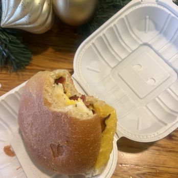 Red Leaf Organic Coffee - Bacon egg breakfast sandwich - Coffee & Tea Near Me - Longview, Washington