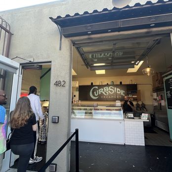 Curbside Creamery - Front entrance view - Ice Cream & Frozen Yogurt Near Me - Oakland, California Curbside Creamery - Front entrance view - Ice Cream & Frozen Yogurt Near Me - Oakland, California