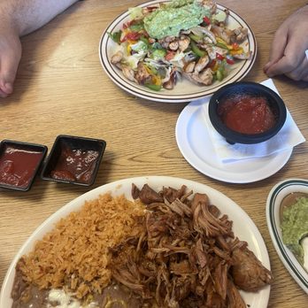 La Placita - Carnitas plate - Mexican Near Me - Orangevale, California La Placita - Carnitas plate - Mexican Near Me - Orangevale, California