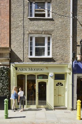 Alex Monroe by null
