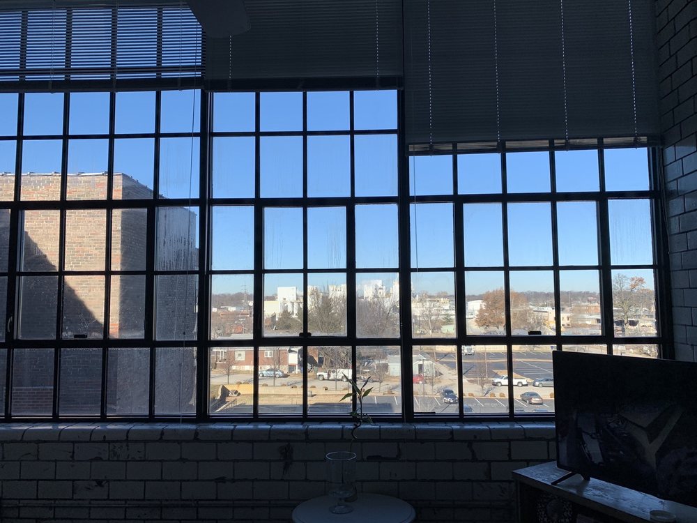 ST. LOUIS REAL ESTATE SOCIETY Updated July 2024 15 Photos 2654