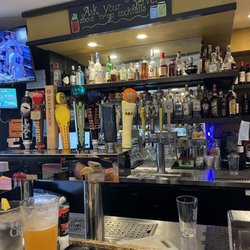 Creek Grill - Bar area