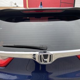Rear window. Only two little bubbles which should go away within 4-5 days! Rear window. Only two little bubbles which should go away within 4-5 days!