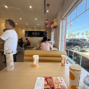 LOTTERIA Fullerton - Seating area - Burgers Near Me - Fullerton, California