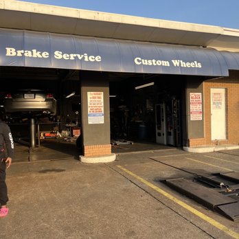Perry's Tires Service - Bays! - Tires Near Me - Gaffney, South Carolina Perry's Tires Service - Bays! - Tires Near Me - Gaffney, South Carolina