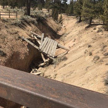Ruby's Horseback Adventures - Old and new bridge - Horseback Riding Near Me - Bryce Canyon City, Utah Ruby's Horseback Adventures - Old and new bridge - Horseback Riding Near Me - Bryce Canyon City, Utah