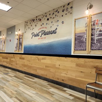 Jersey Mike's Subs - Right side of restaurant while entering - Fast Food Near Me - Clinton, Maryland