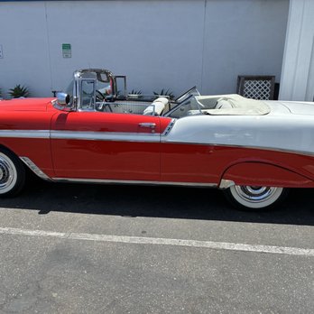 R+Q Kitchen - 56 Chevy Convertible - Breakfast & Brunch Near Me - Fillmore, California