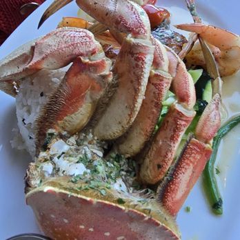 The Fish Hopper - Succulent crab, scallops, shrimp....left us speechless.  Very fresh - Seafood Near Me - Monterey, California