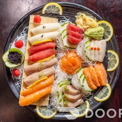 Bj's asian fusion - Sushi sashimi combo