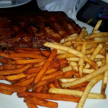 The Whiskey Kitchen - Half rack of baby back ribs with 2 sides - Gastropubs Near Me - Virginia Beach, Virginia
