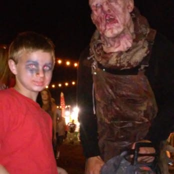 Fear Farm - just your friendly everyday chainsaw killer - Haunted Houses Near Me - Scottsdale, Arizona Fear Farm - just your friendly everyday chainsaw killer - Haunted Houses Near Me - Scottsdale, Arizona