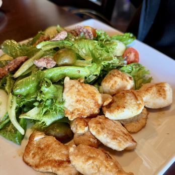 Lima Taverna - Ensalada De Quinua - Peruvian Near Me - Plano, Texas