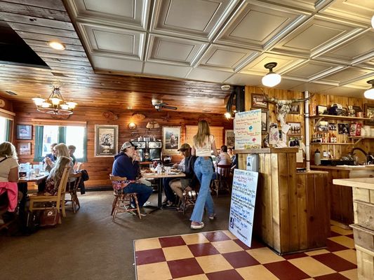 Chuckwagon Cafe by null