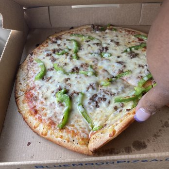 Blue Moon Pizza - 12 inch pizza with ground beef and green bell pepper - Pizza Near Me - Marietta, Georgia Blue Moon Pizza - 12 inch pizza with ground beef and green bell pepper - Pizza Near Me - Marietta, Georgia