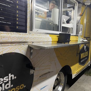 Willies Burger Spot - Food truck - Food Trucks Near Me - Queens, New York Willies Burger Spot - Food truck - Food Trucks Near Me - Queens, New York