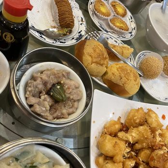 China Palace - Dim sum - Buffets Near Me - Ypsilanti, Michigan